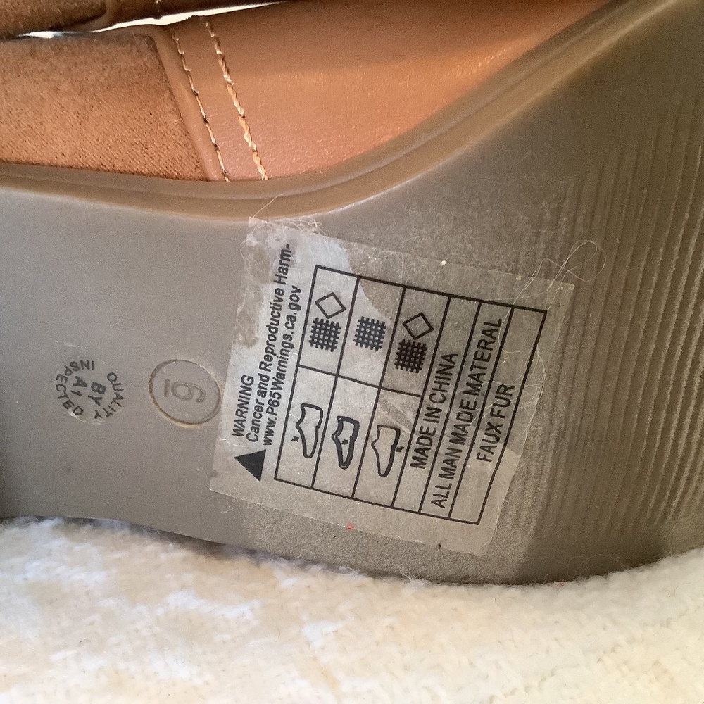 NWOT Liz Claiborne‎ Barrington ankle  booties sz 6 honey memory foam - Picture 10 of 12